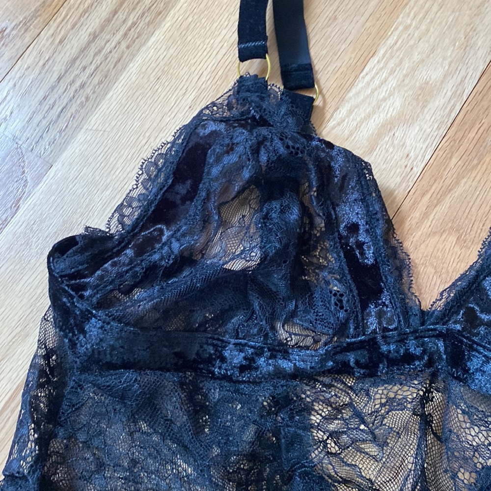 Lace teddy - Picture 4 of 7